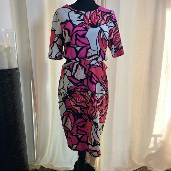 Bisou Bisou Dresses & Skirts - Bisou Bisou Pink Floral Dress With Cut Out Waist Women's Sz 14